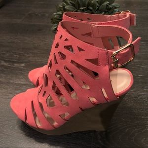 Cydnie Coral Wedges